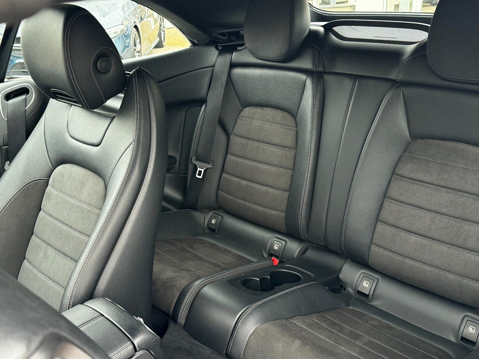 Fahrzeugabbildung Mercedes-Benz C 200 Cabrio AMG *9G|NIGHT|CAM|LED*