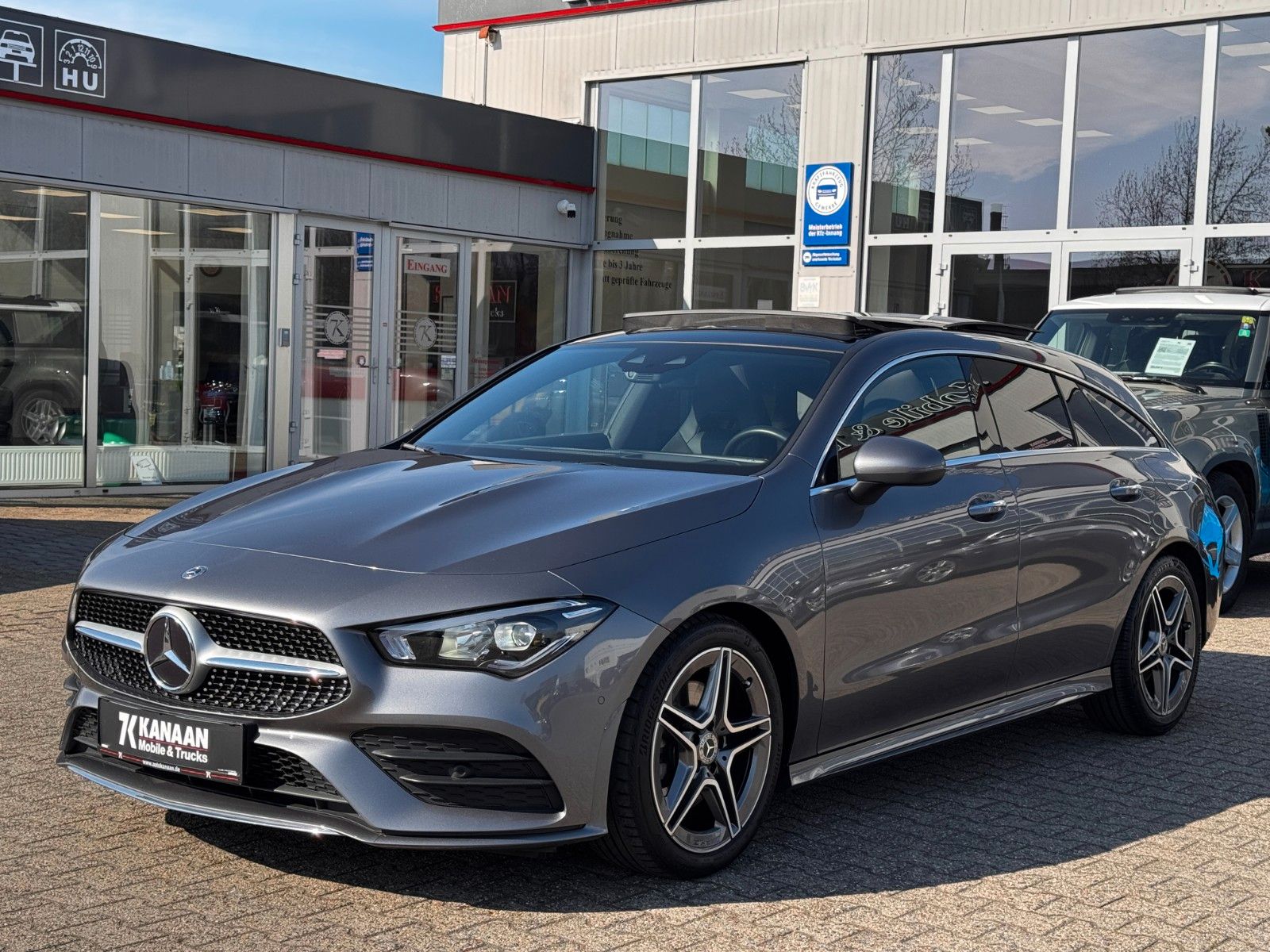 Fahrzeugabbildung Mercedes-Benz CLA 220d SB 4Matic AMG *PANO|LED|CAM|AHK*