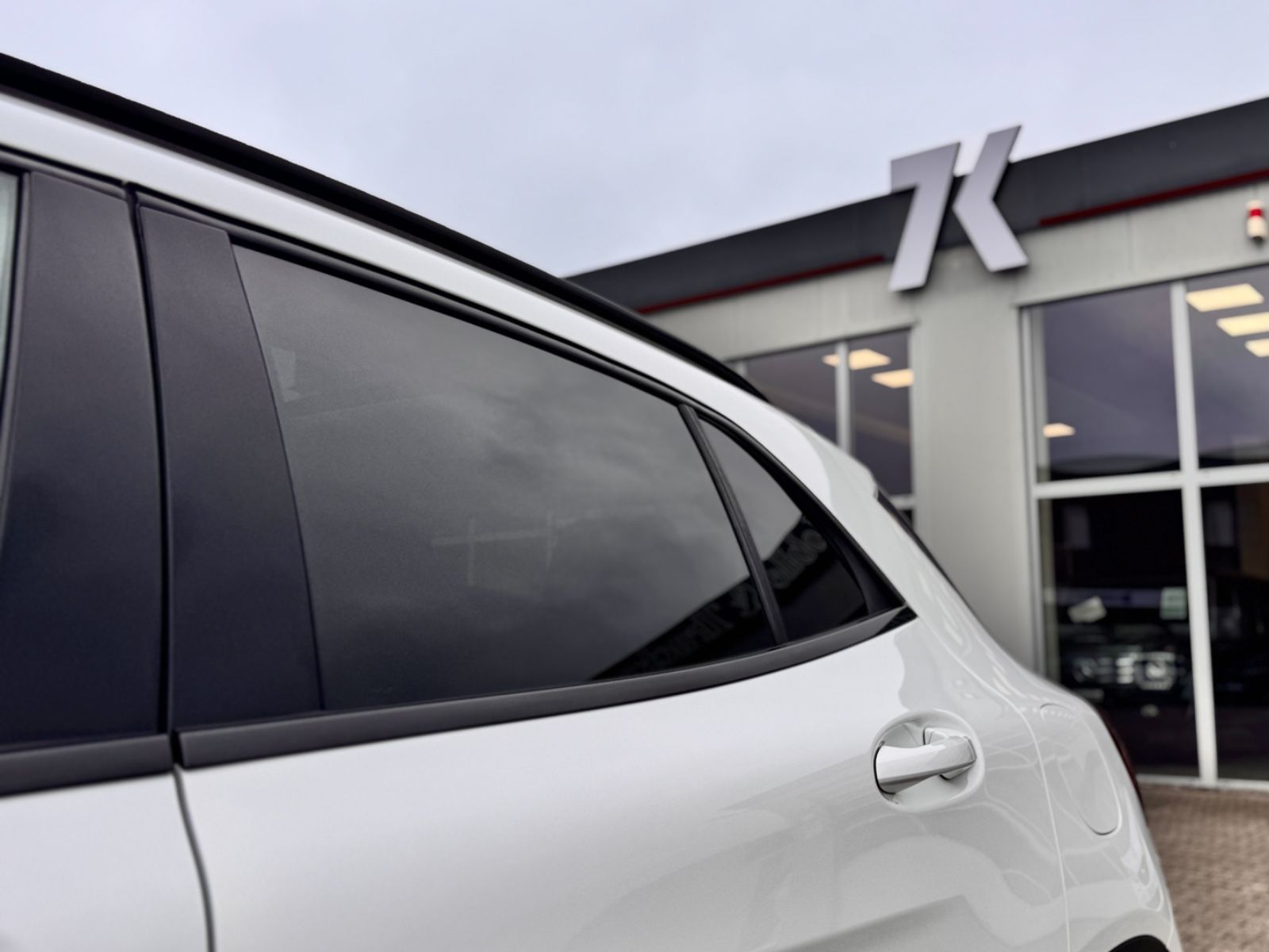 Fahrzeugabbildung Mercedes-Benz GLA 180 Urban Business*NAV|LED|PANO|NIGHT-PAKET*
